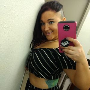 Meet your Posher, Abigail